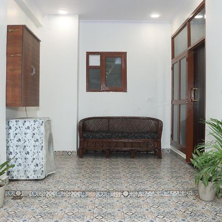 Вілла Serene House With Peaceful Vibes Велика Нойда Екстер'єр фото